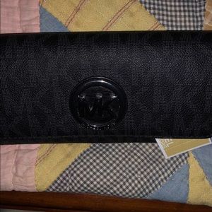 Micheal Kors Wallet